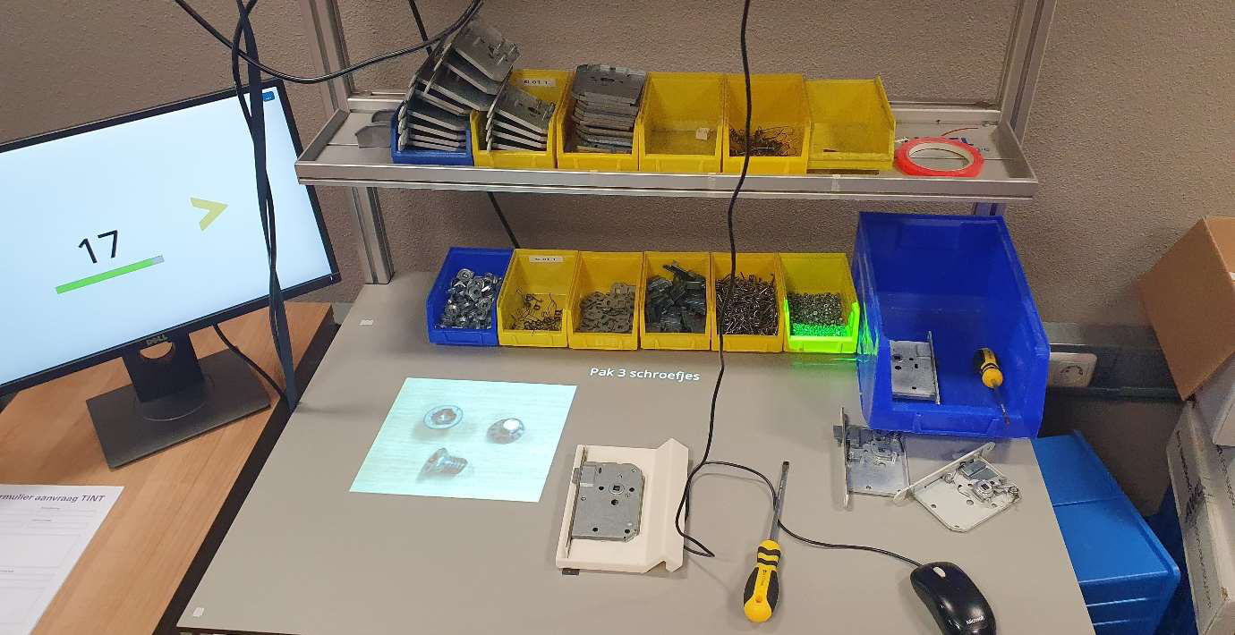 Assembly workstation with guidance screen